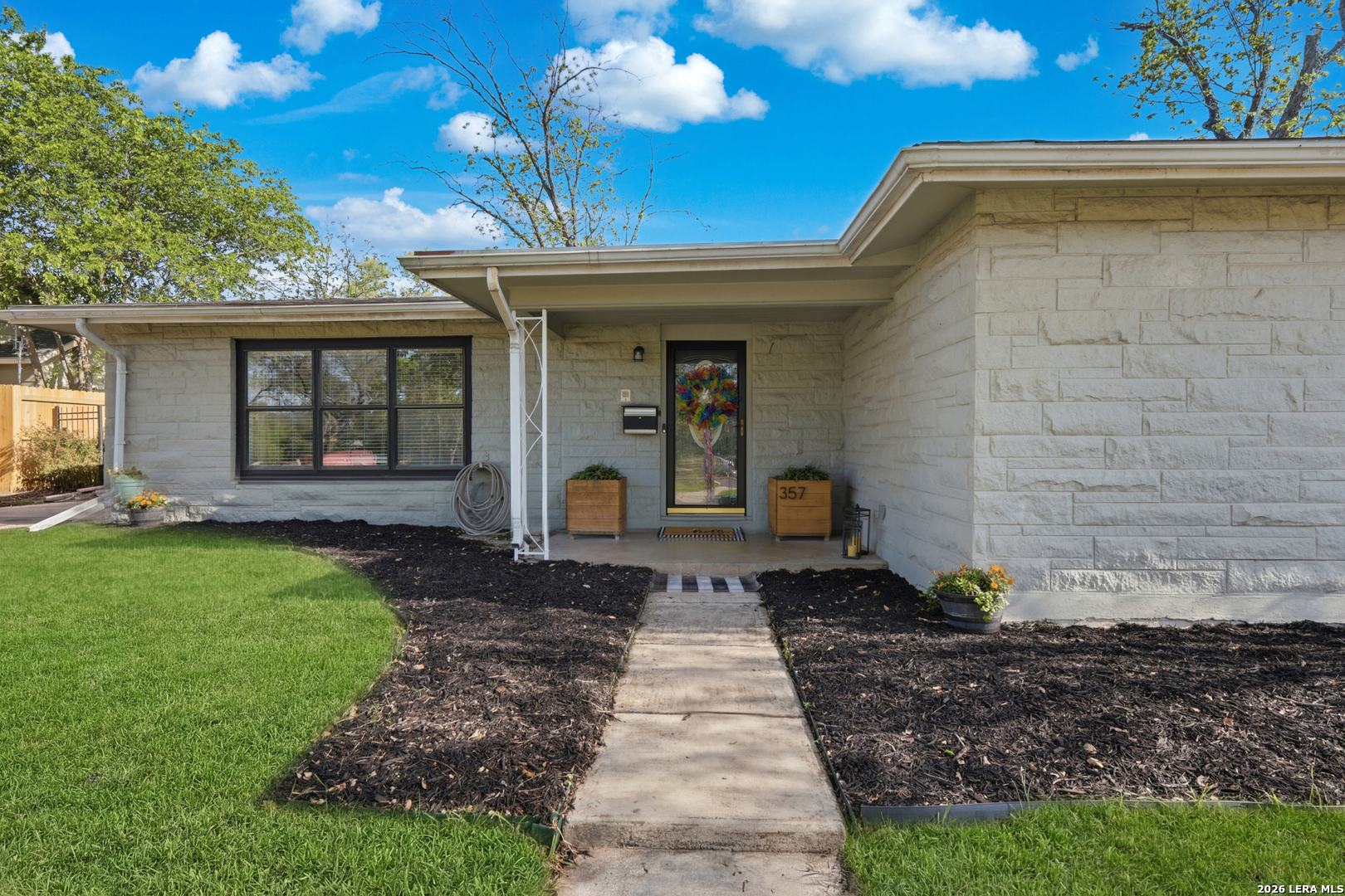 357 Tuttle Road Terrell Hills TX 78209