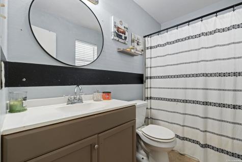 8406 Cherisse Drive Converse TX 78109