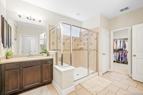 449 Timber Creek Schertz TX 78108