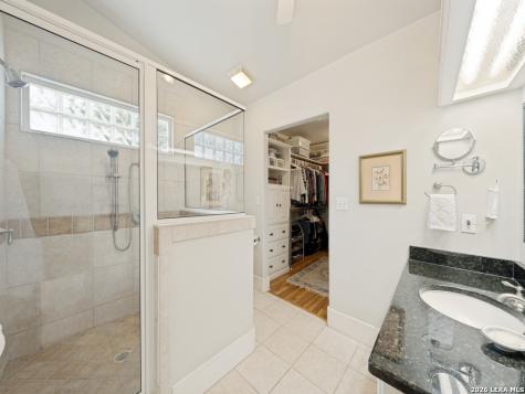 217 W Morse Street Fredericksburg TX 78624