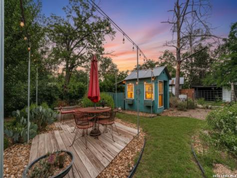 217 W Morse Street Fredericksburg TX 78624