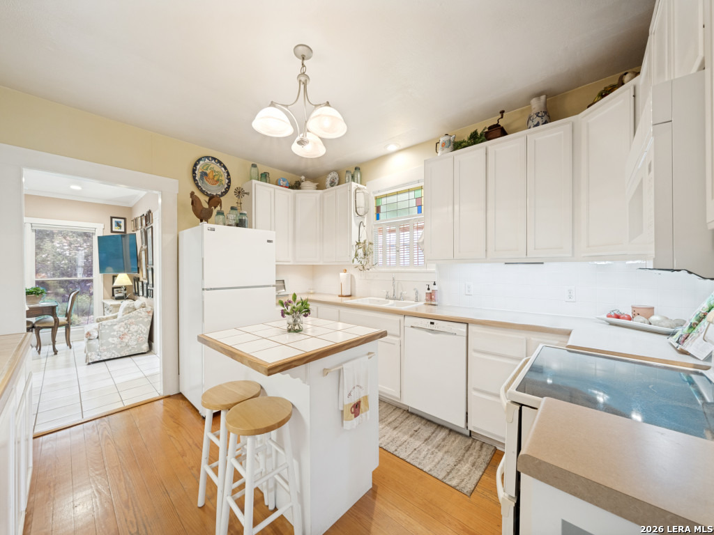 217 W Morse Street Fredericksburg TX 78624
