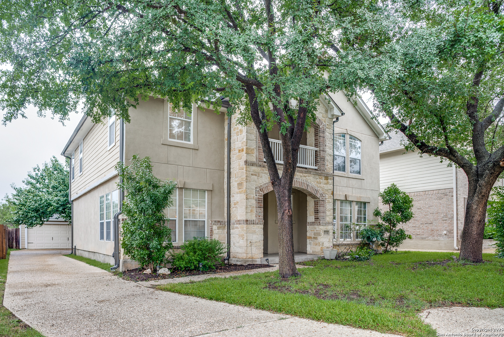 1319 Brook Bluff San Antonio TX 78248