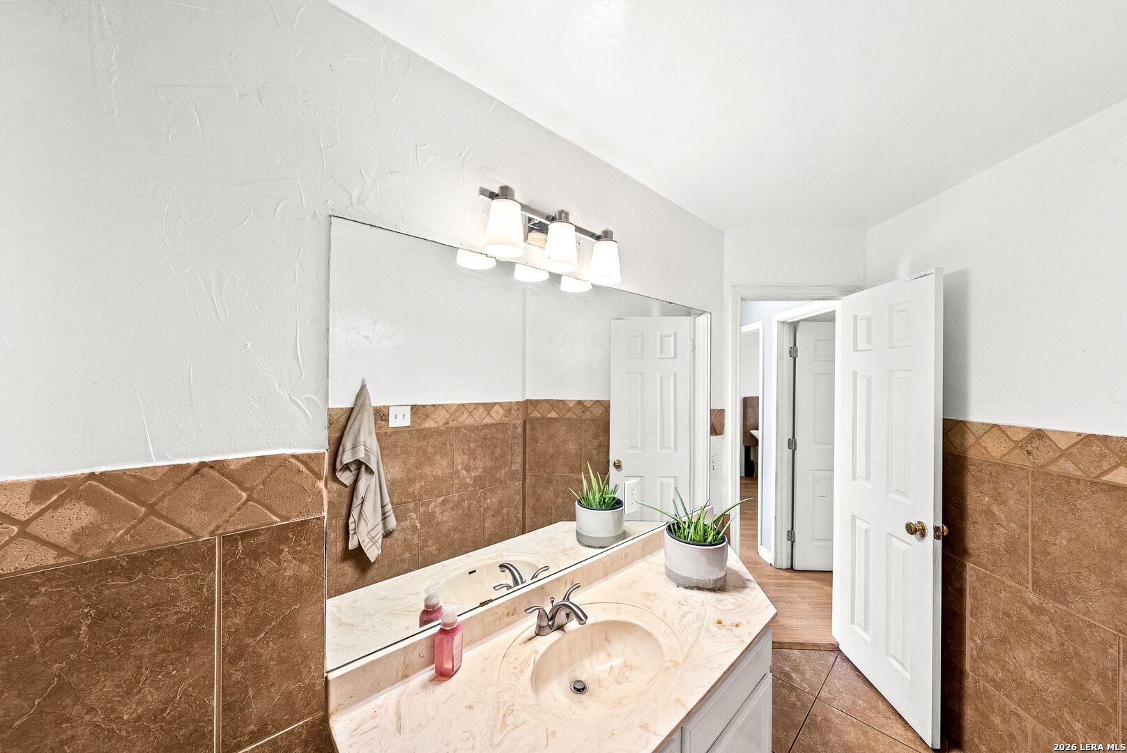 12087 Stoney Summit San Antonio TX 78247