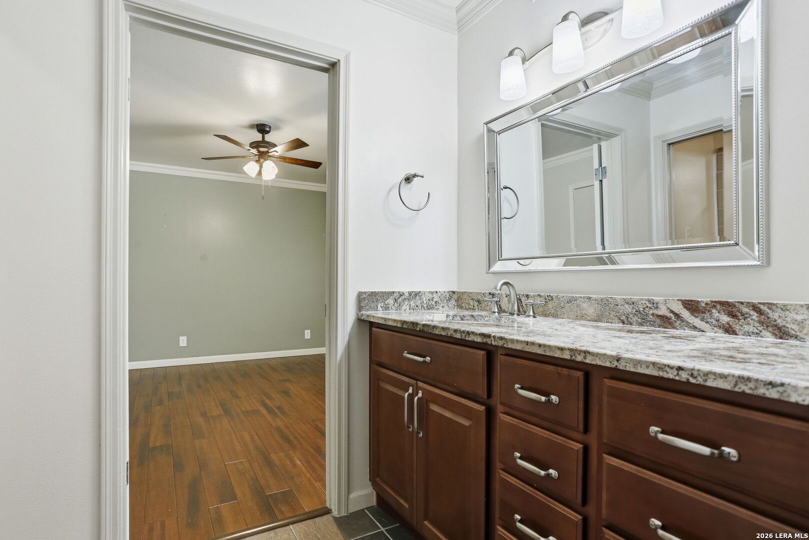 3807 E Songbird San Antonio TX 78229
