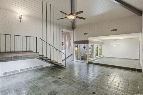 3807 E Songbird San Antonio TX 78229