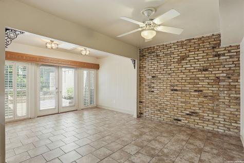 3807 E Songbird San Antonio TX 78229