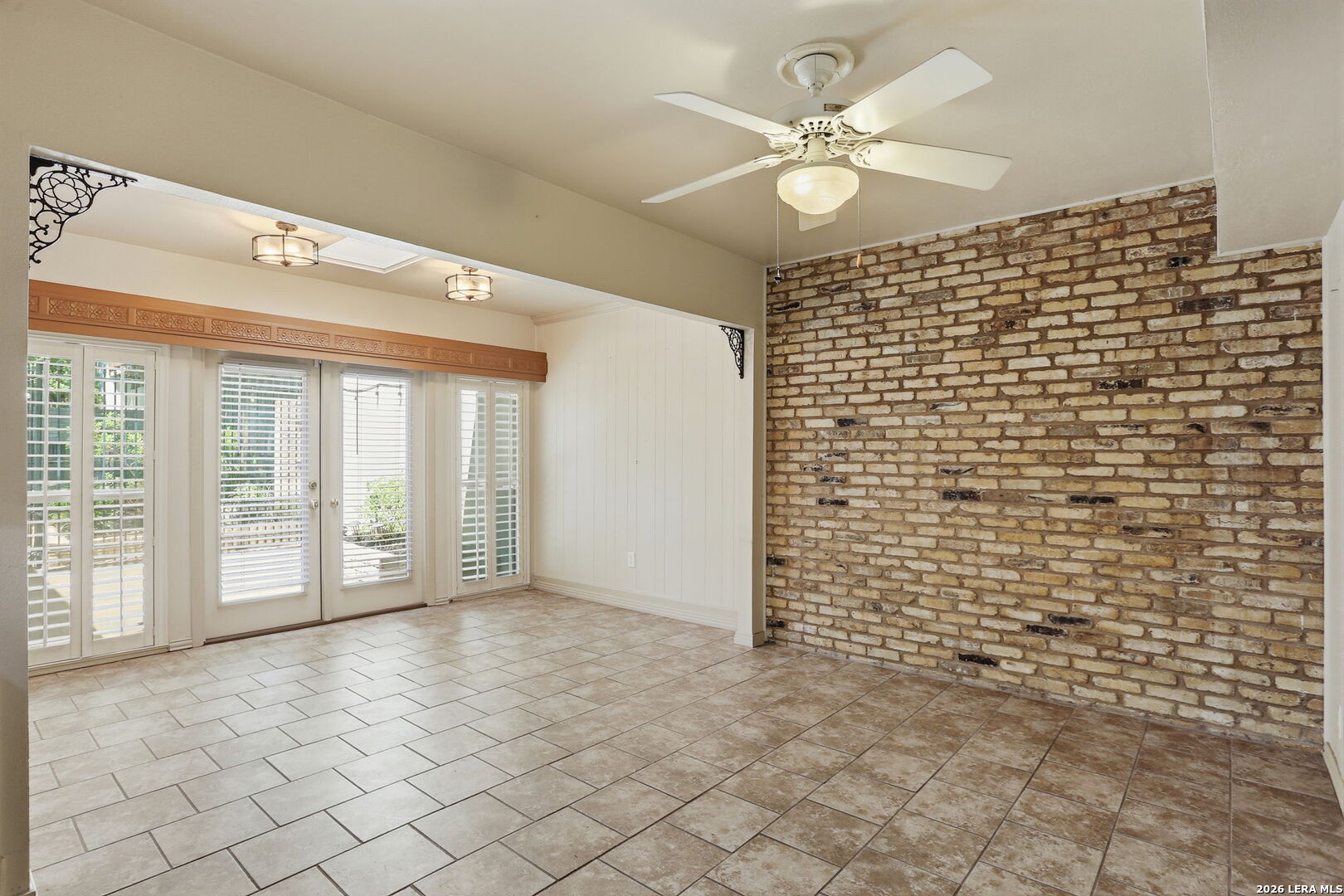 3807 E Songbird San Antonio TX 78229