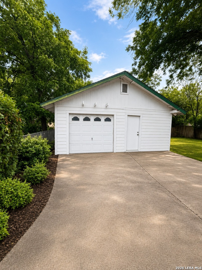 663 Aurora Avenue San Antonio TX 78228