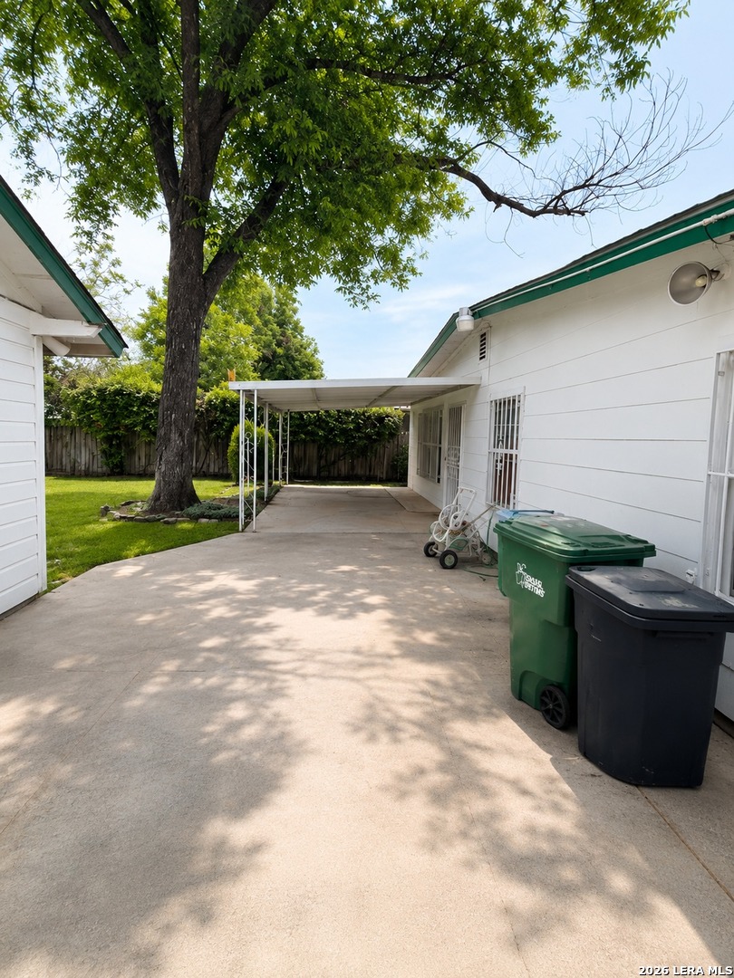 663 Aurora Avenue San Antonio TX 78228