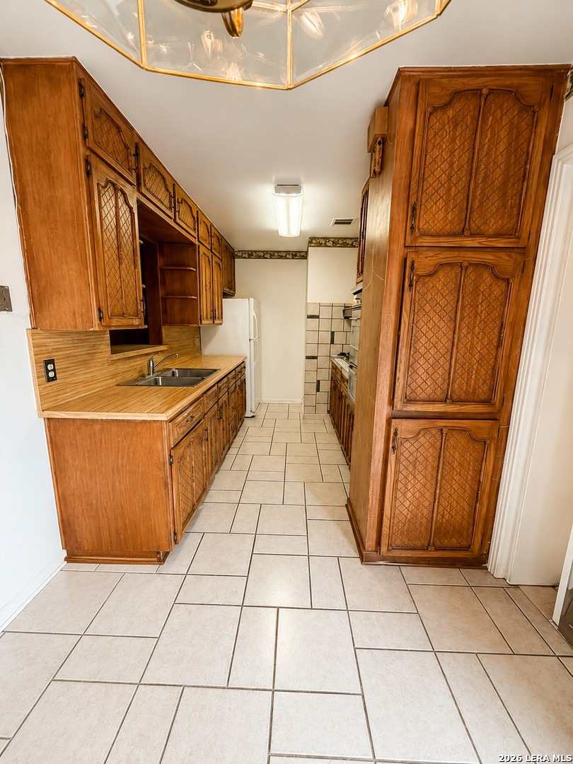 663 Aurora Avenue San Antonio TX 78228