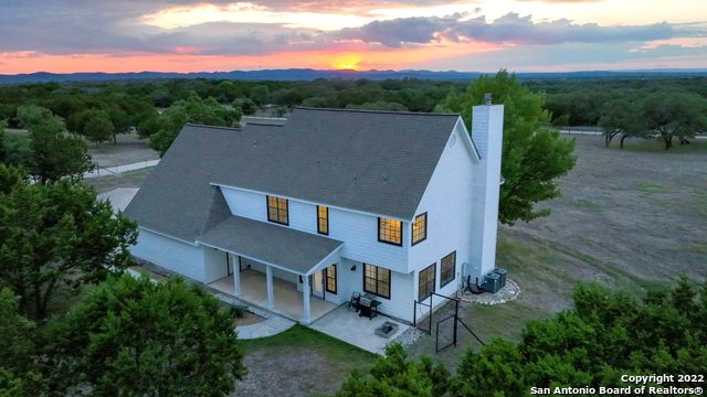 616 Green Oak Drive Pipe Creek TX 78063