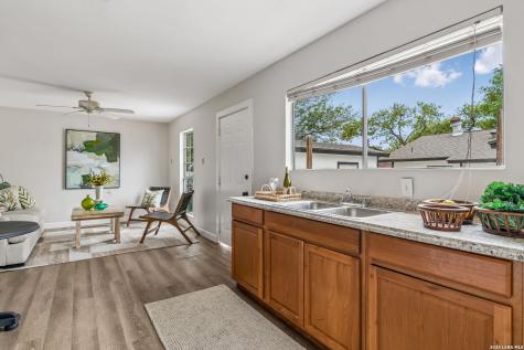 466 Maddux Street San Antonio TX 78227