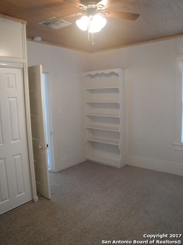 615 Elm Street Seguin TX 78155