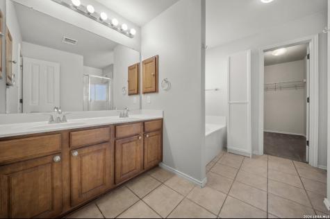 902 Magnolia Bend San Antonio TX 78251