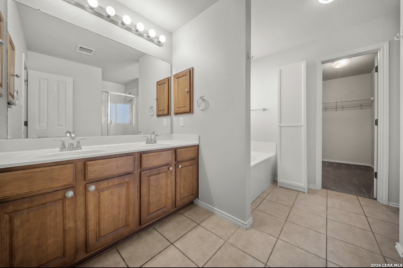 902 Magnolia Bend San Antonio TX 78251