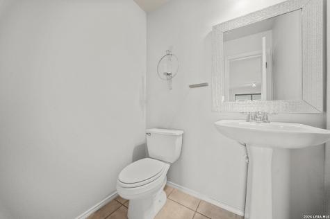 902 Magnolia Bend San Antonio TX 78251