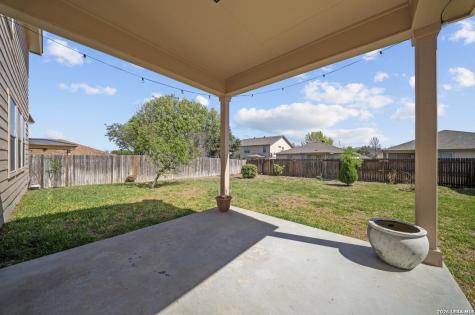 902 Magnolia Bend San Antonio TX 78251