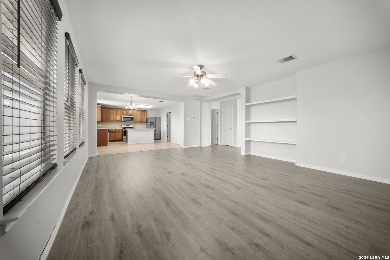 902 Magnolia Bend San Antonio TX 78251