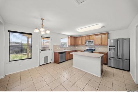 902 Magnolia Bend San Antonio TX 78251