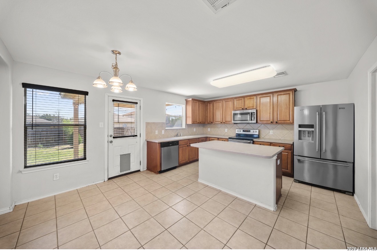 902 Magnolia Bend San Antonio TX 78251