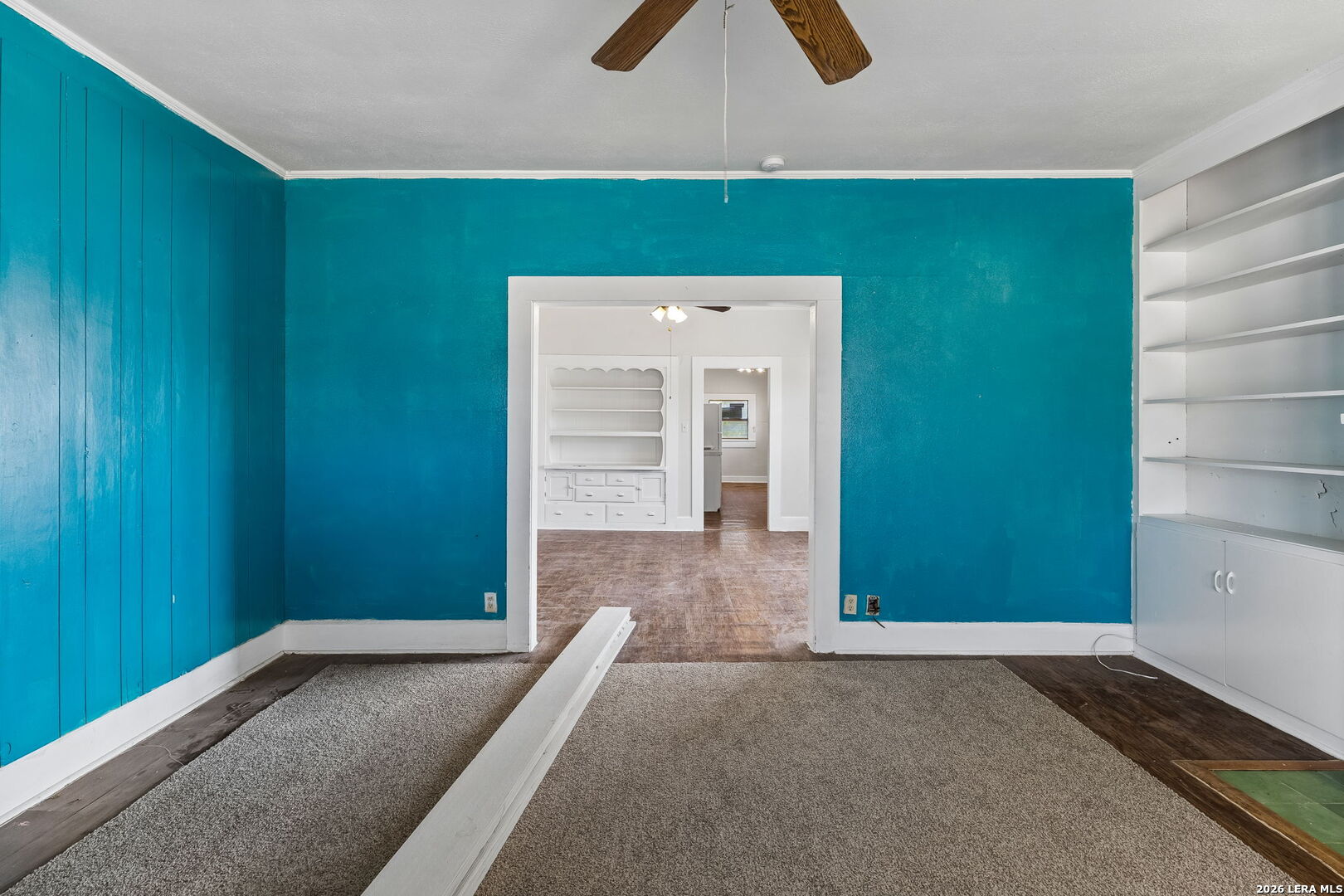 201 E Harris Street Dilley TX 78017