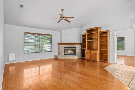 1220 Victory Kerrville TX 78028