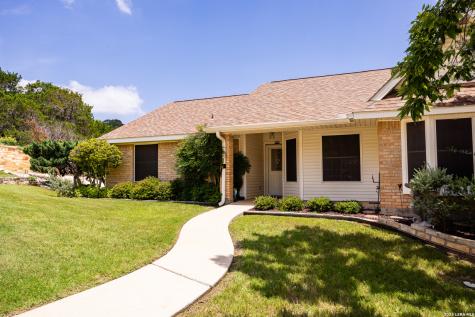 1220 Victory Kerrville TX 78028