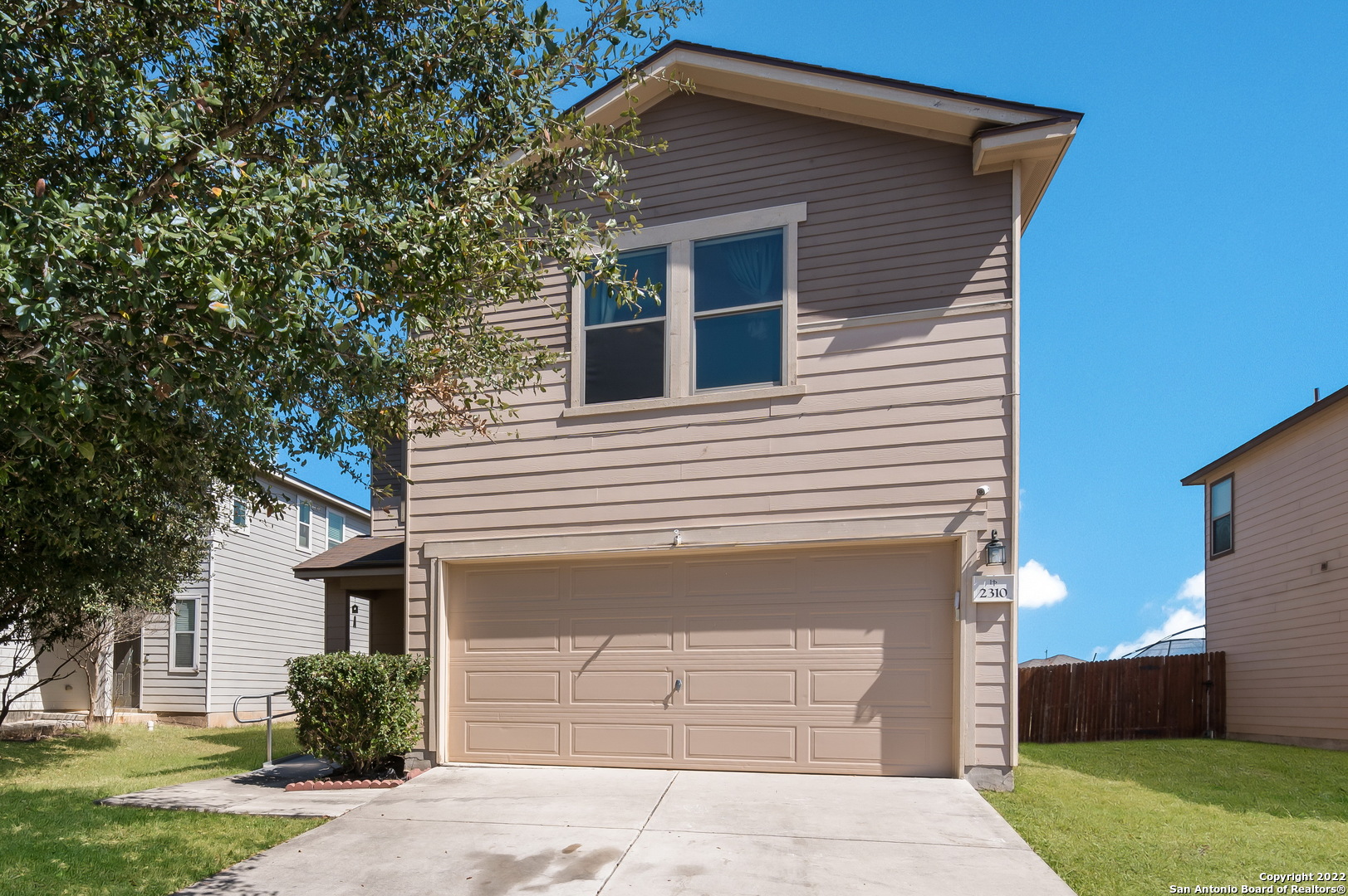 2310 Cats Paw View Converse TX 78109