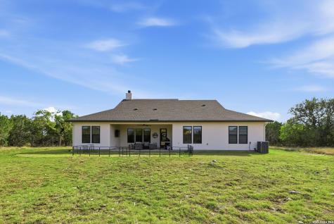 541 Rio Azul Pipe Creek TX 78063