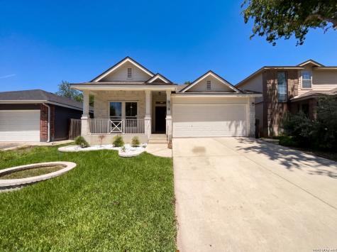 668 Lynx Mountain San Antonio TX 78251