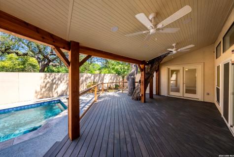 9114 Rustlers Creek Drive San Antonio TX 78230