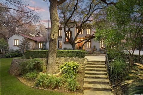 829 Contour Drive San Antonio TX 78212
