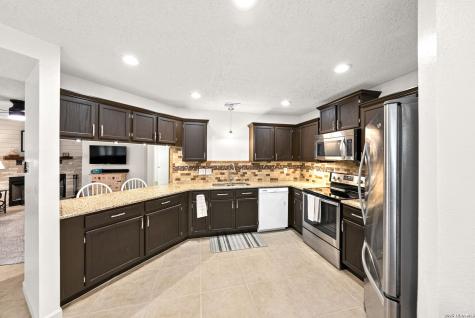 7058 Autumn Park San Antonio TX 78249