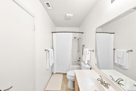 7058 Autumn Park San Antonio TX 78249