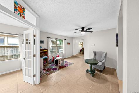 7058 Autumn Park San Antonio TX 78249