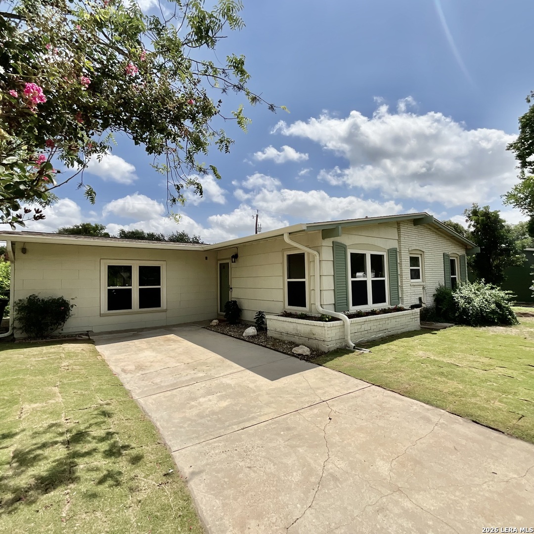 107 Shropshire Drive San Antonio TX 78217