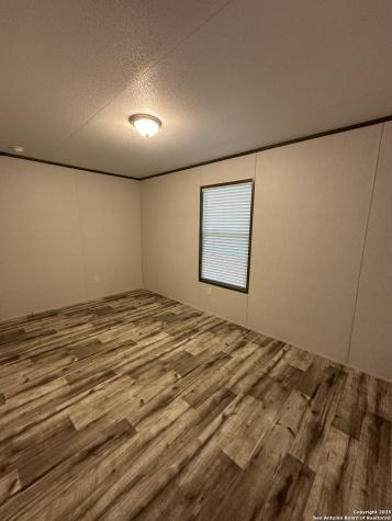 19 Green Meadows Knippa TX 78870