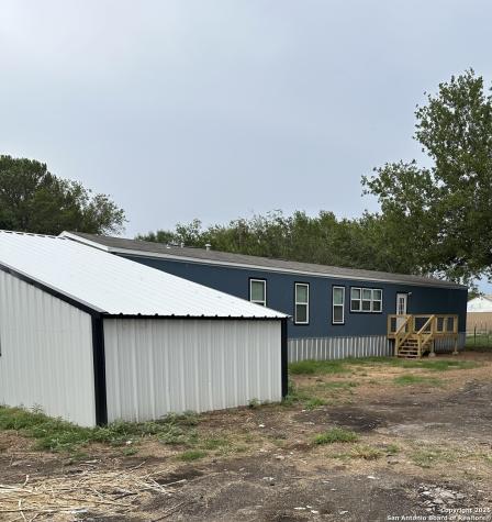 19 Green Meadows Knippa TX 78870