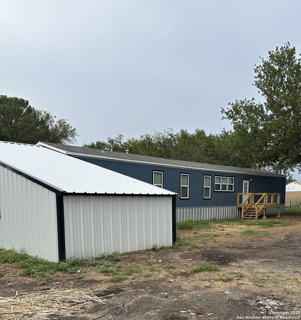 19 Green Meadows Knippa TX 78870