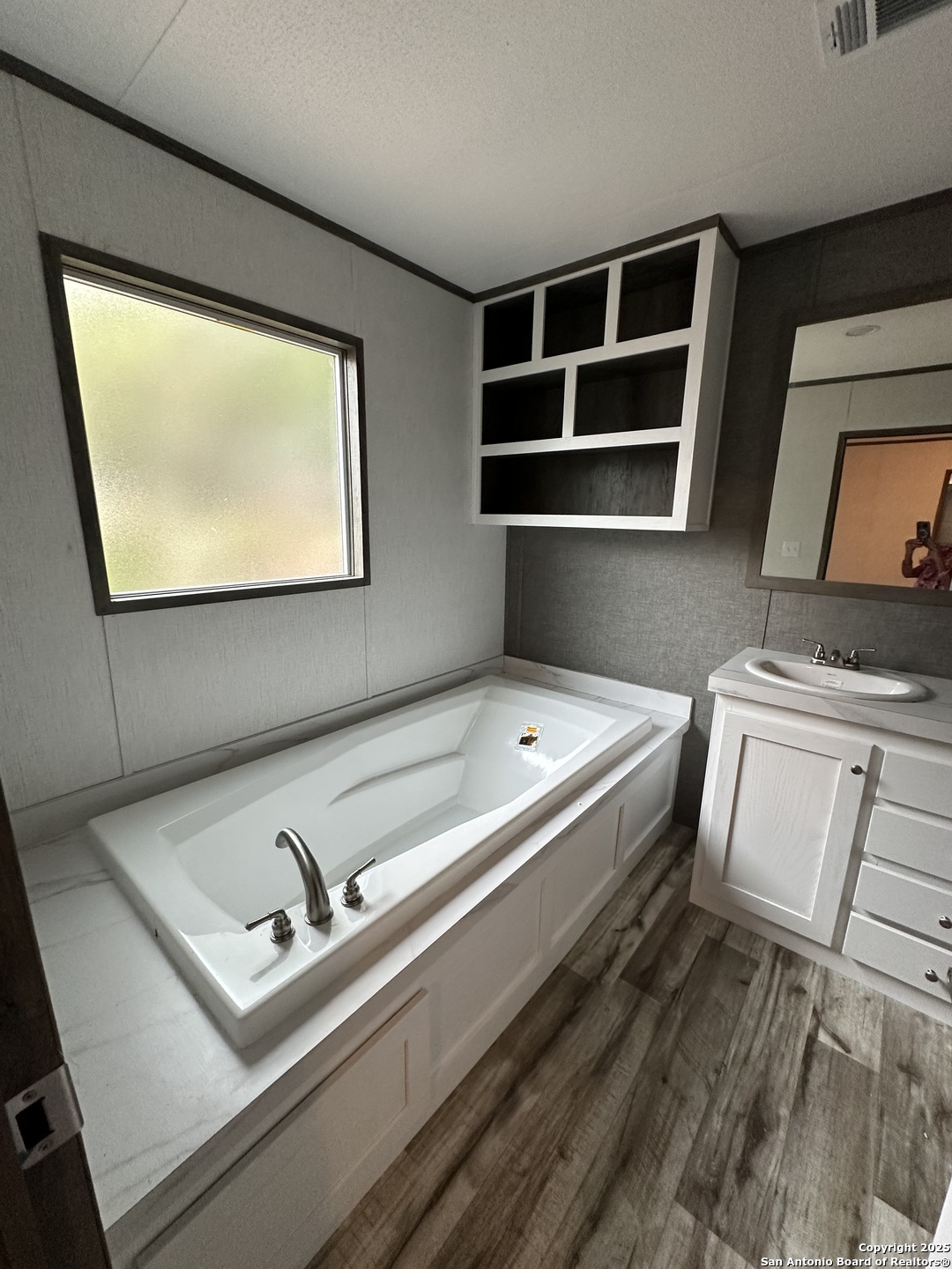 19 Green Meadows Knippa TX 78870
