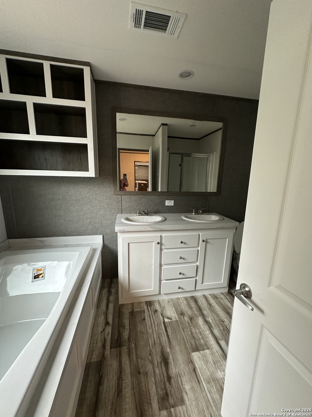 19 Green Meadows Knippa TX 78870