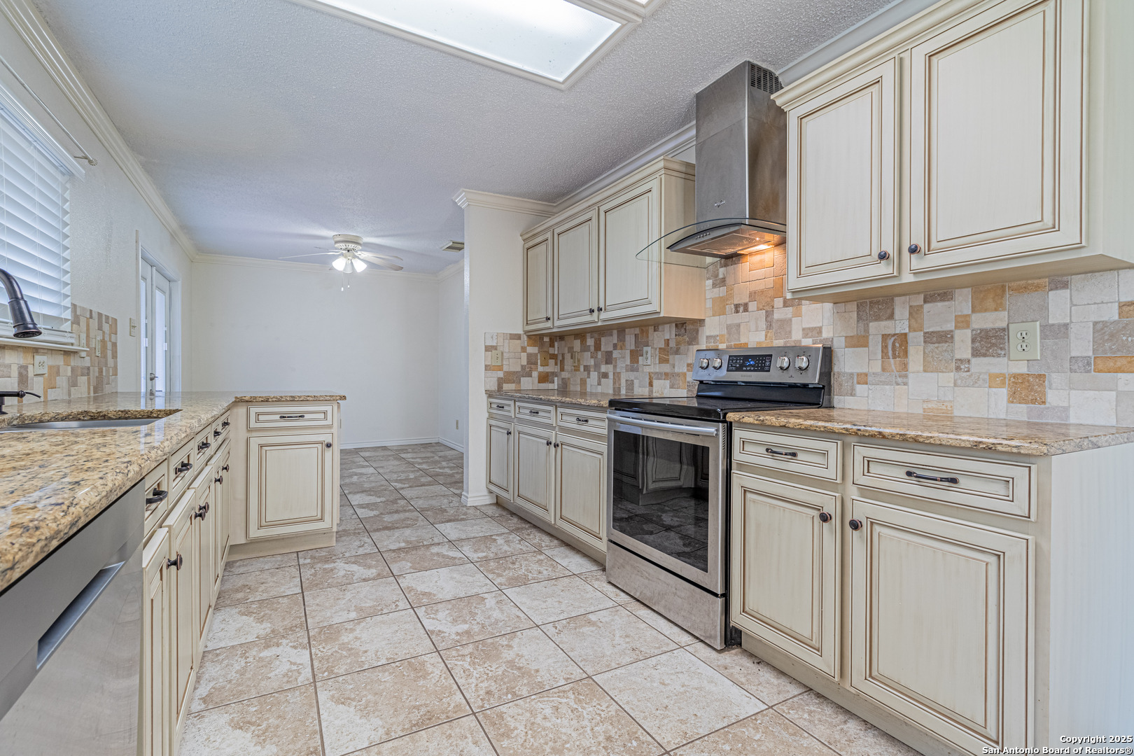 3003 Cassowary San Antonio TX 78247