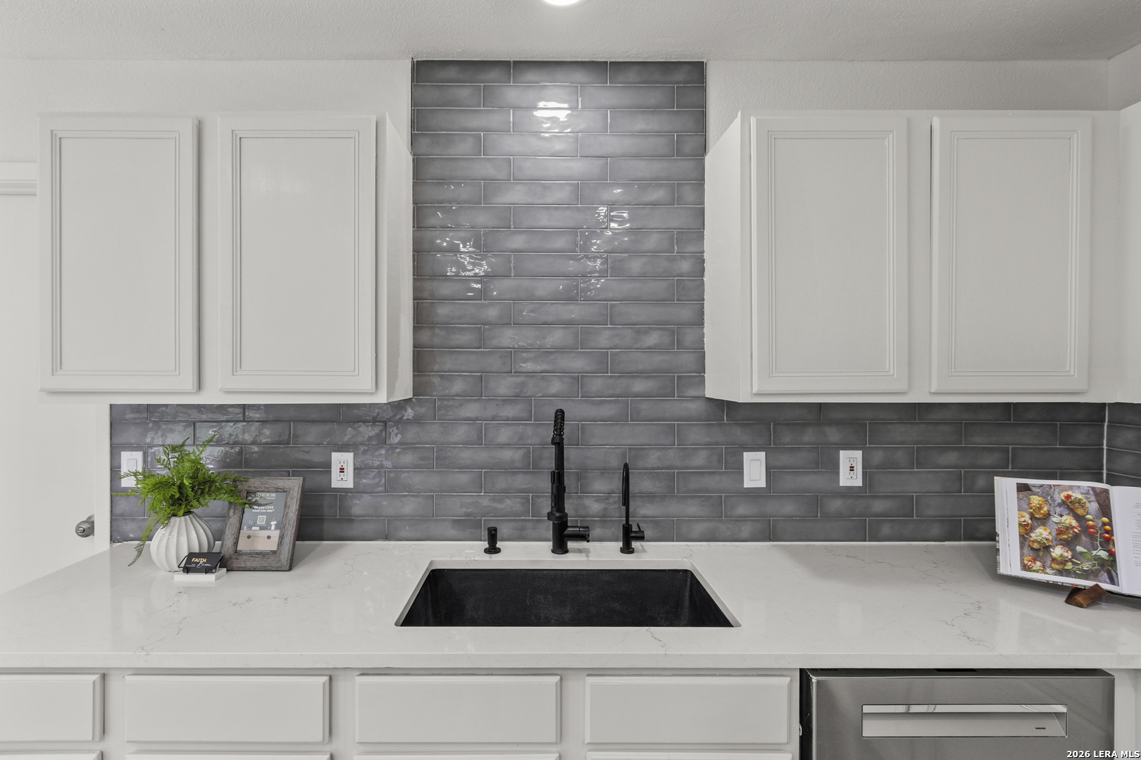 1923 Town Oak Drive San Antonio TX 78232