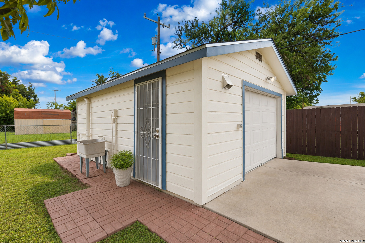 206 Pollydale Avenue San Antonio TX 78223