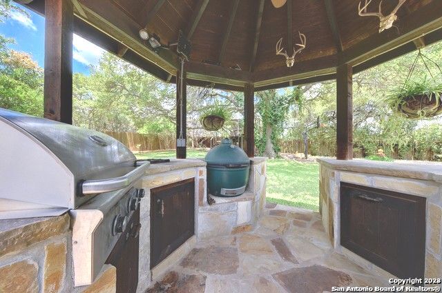106 Spacious Sky San Antonio TX 78260