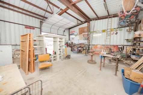 15980 County Road 582 Lacoste TX 78039