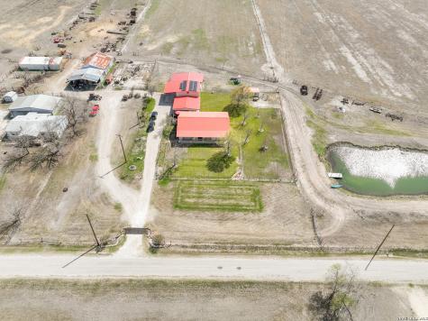 15980 County Road 582 Lacoste TX 78039