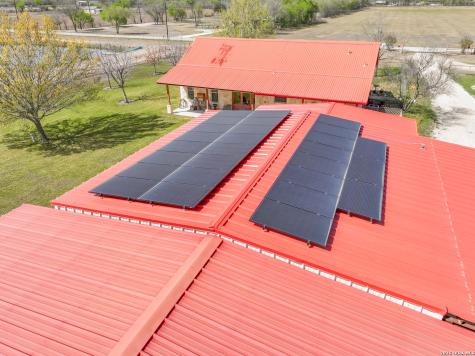 15980 County Road 582 Lacoste TX 78039