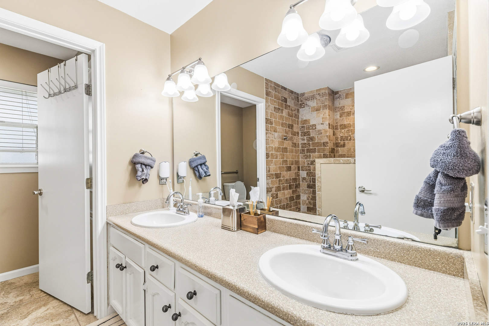 13119 Hill Forest Street San Antonio TX 78230
